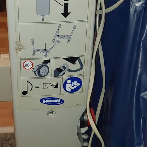 Invacare Birdie Compact electric folding patient lift, 150 kg