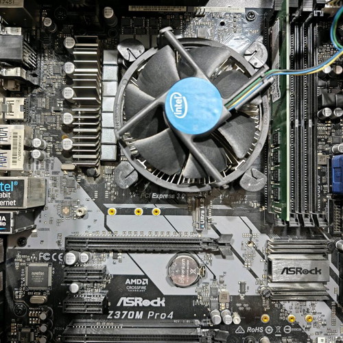 Desktop PC Intel i7 8700 used for office and home