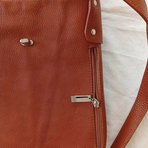 Leather crossbody bag like new, Italian, 26x24x5cm