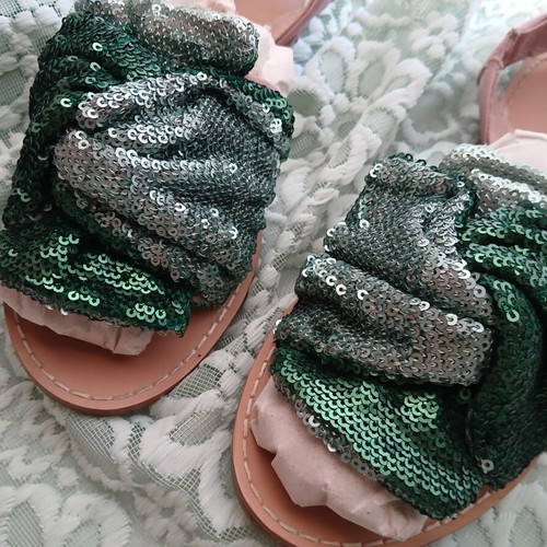 Statement sandals with green sequin design like new