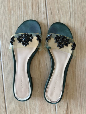 Zara summer sandals size 36 like new green