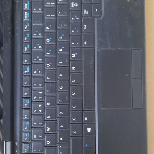 Dell laptop Intel i5 used, 12 inches screen, parts only