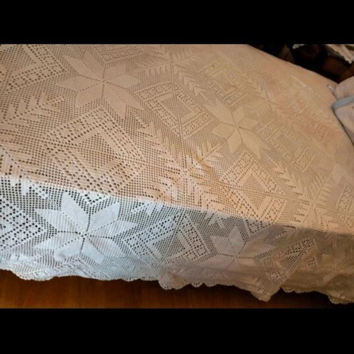 Handmade beige blanket with star design like new