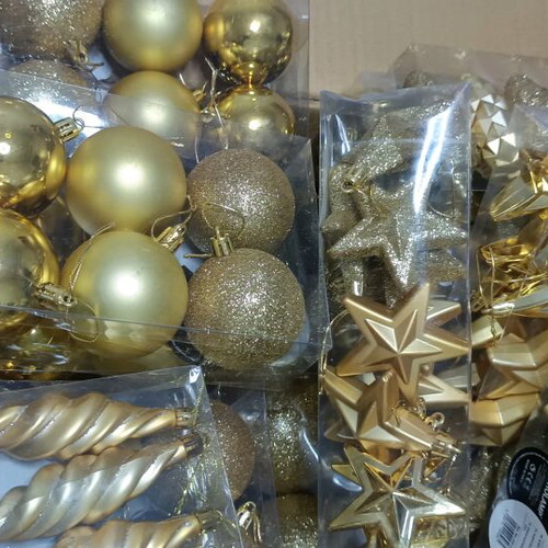 Gold Christmas tree ornaments new, set of 248 pieces