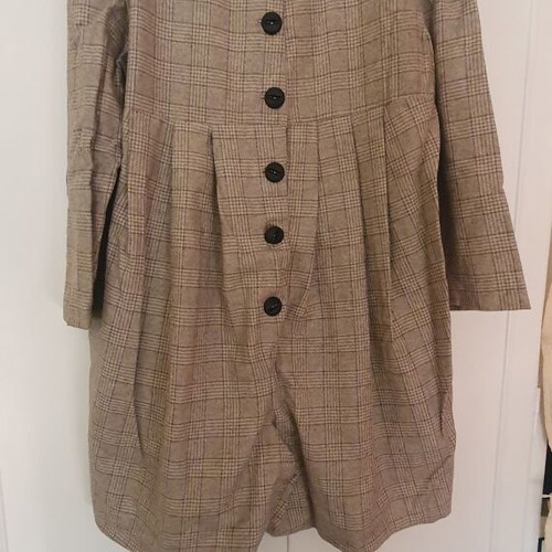 Maternity jumpsuit with bermuda shorts, grey checkered