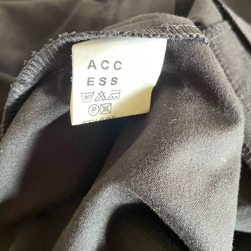 Access black pants like new