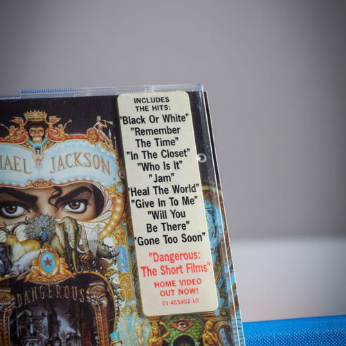 Michael Jackson Dangerous CD like new, pop
