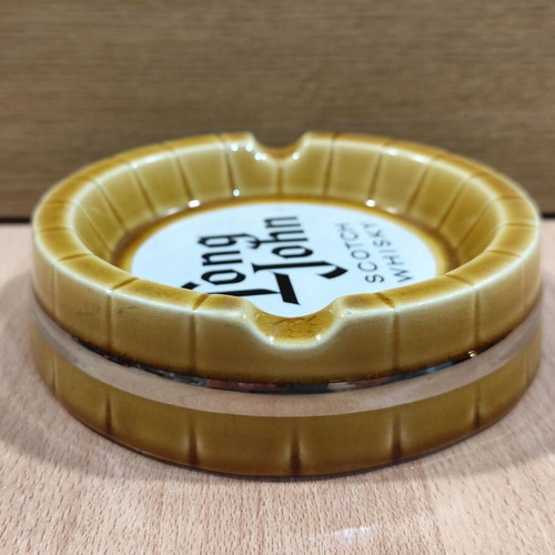 Long John Scotch Whisky Ceramic Ashtray like new