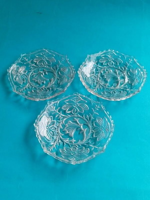 Glass plates like new, set of 3 with embossed design