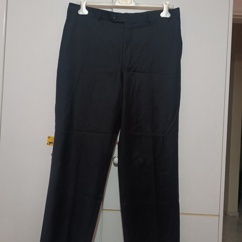 Portobello's men's suit size 54 used, black with subtle stripes