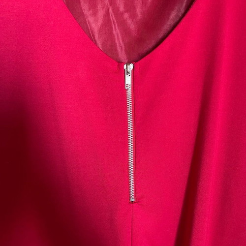 Red short women's dress used with open back and inner lining