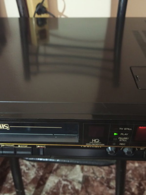 Video VHS Toshiba μεταχειρισμένο χωρίς τηλεκοντρόλ