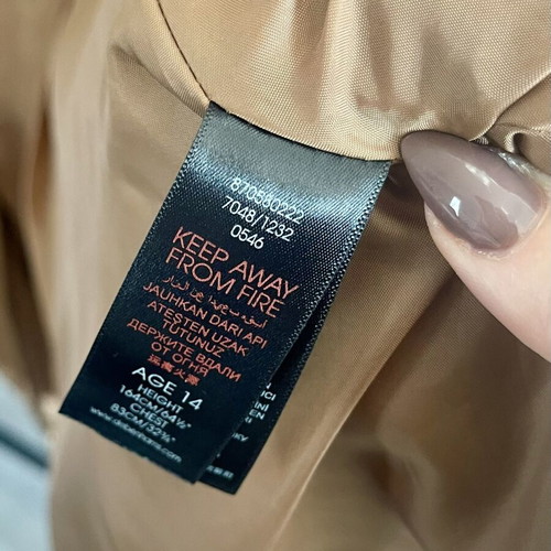 Camel Trench Coat like new, tailored classic fit