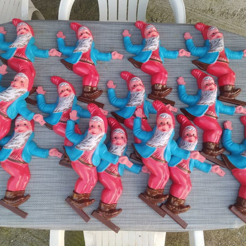 Decorative garden gnomes for fence, new, pack of 5 pieces