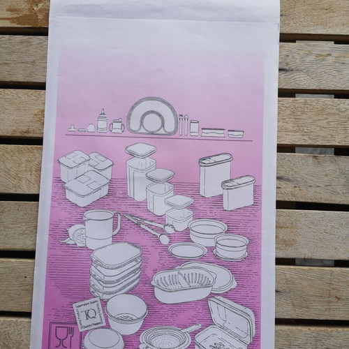 Tupperware hostess folder like new collectible
