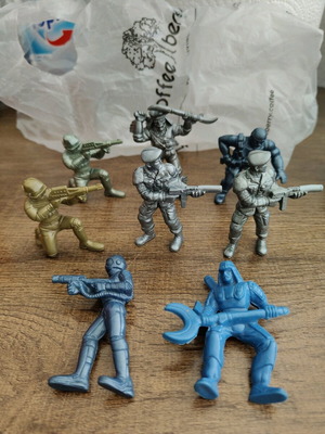 Small power figures, set of 9, like new