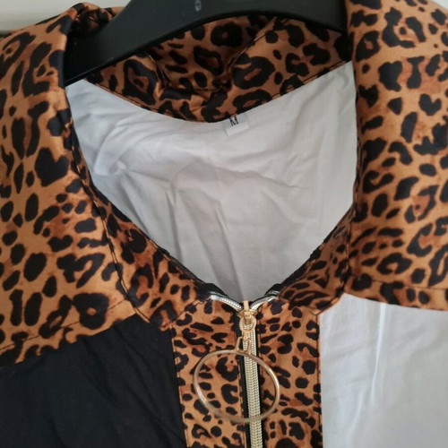 Women's shirt black white leopard like new, size S