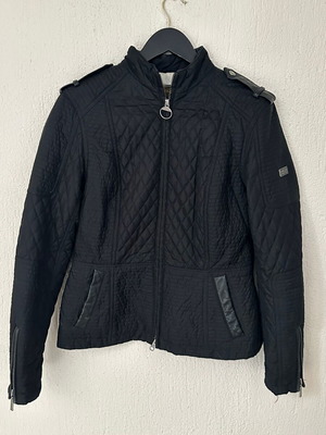 Дамско яке Barbour черно с кожени детайли като ново, размер 14 UK