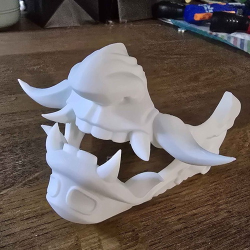 Dualsense Samurai Oni Mask stand for PS5 controller
