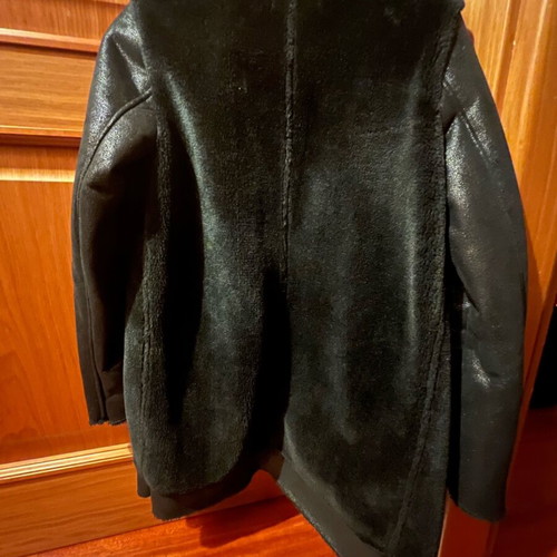 Zara coat with synthetic fur like new, black