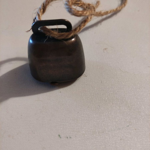 Retro iron bell with bronze color, new, crystal clear sound for horses sheep cows