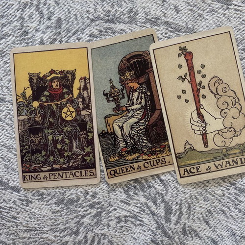 Classic Tarot Cards with Guidebook new