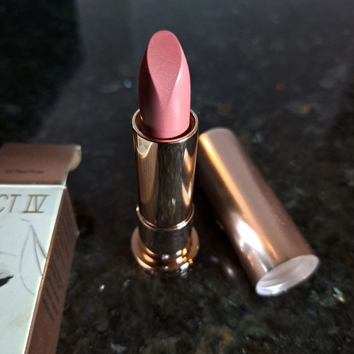 Estée Lauder 02 Reel Rose lipstick new, discontinued