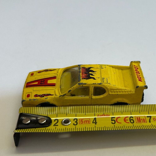 Vintage BMW M1 toy car used, good condition