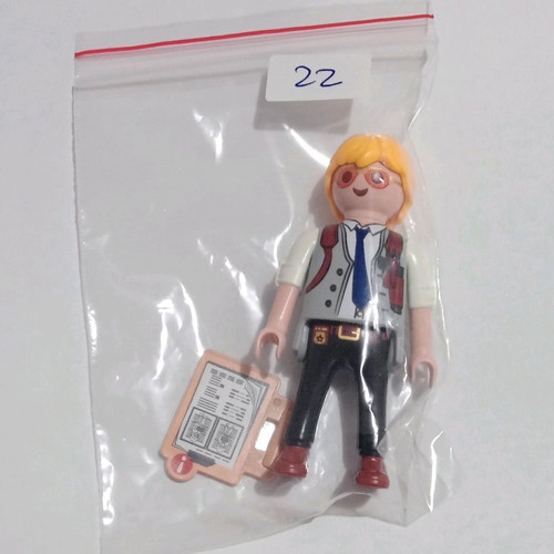 Playmobil Policeman Series 22 new, 2 pieces