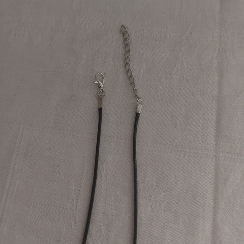 PU leather necklace like new, black and white, 45 cm + 5 cm extension