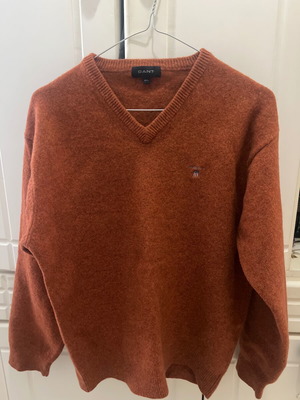 Gant sweater like new, size Large, orange