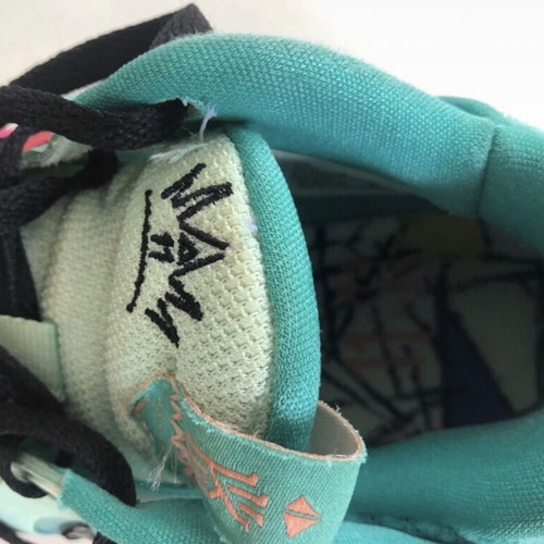 Nike Kyrie Low 5 "Community" sneakers used, women's size 38, turquoise
