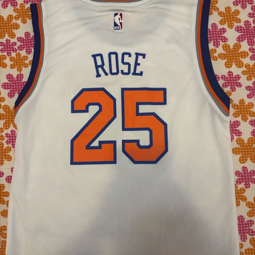 Authentic Derrick Rose collectible jersey new, size M