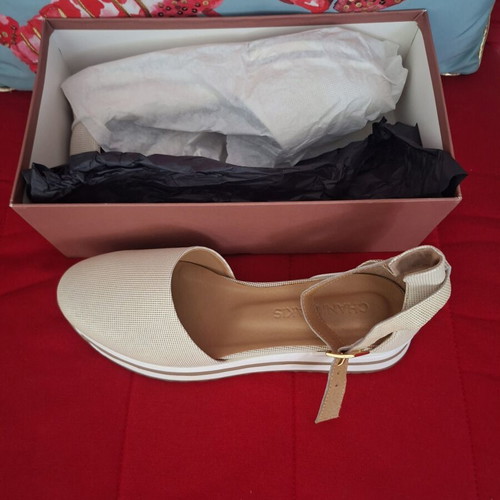 Chaniotakis platform sandals new, cream with subtle gold shine, leather