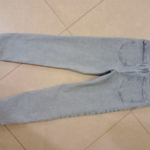 Stradivarius jeans size 40 used, white and blue