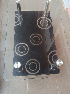 Glass coffee table like new