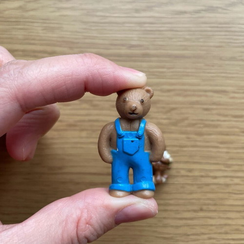 Kellogg’s Teddy Dad Bear 1995 figure used with small Nici bear gift