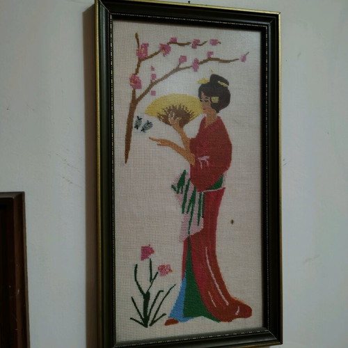 Embroidery frames like new, pack of 9 pieces