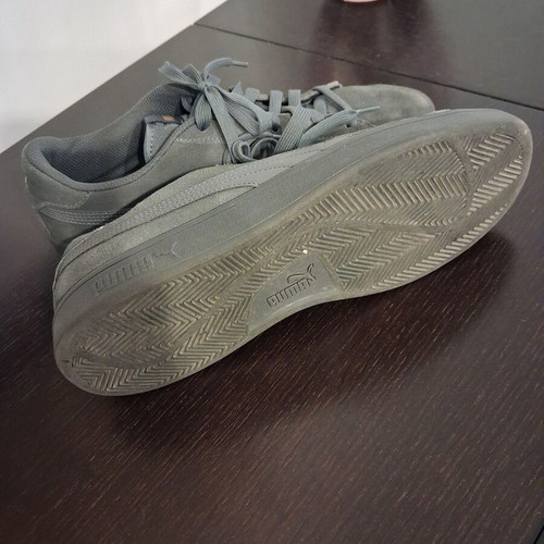 Puma Suede men's sneakers size 43 like new, gray