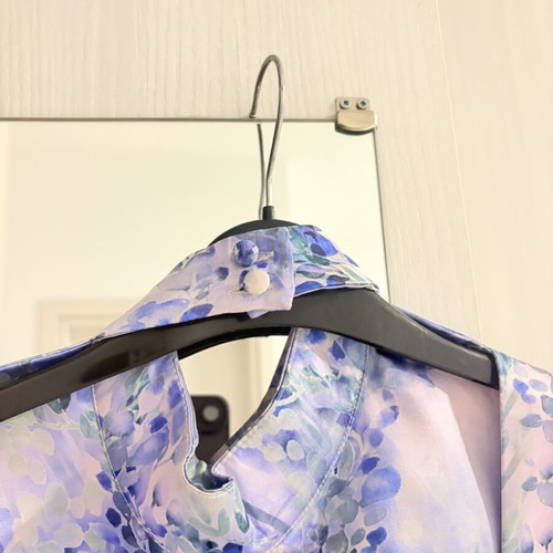 Summer formal dress like new, satin fabric, floral colors, Silence