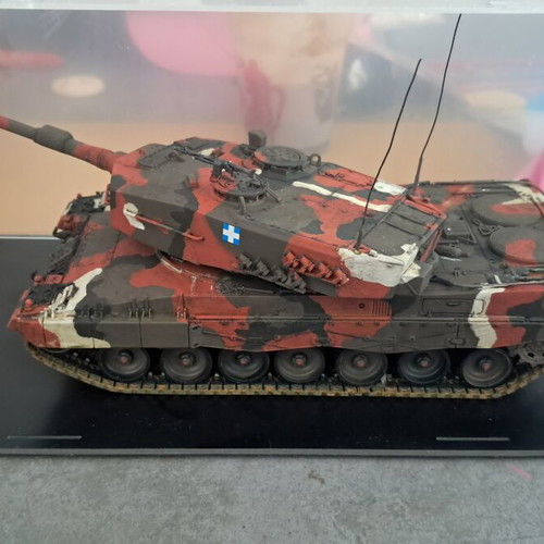 Leopard 2 A4 Greek 1/35 scale model new