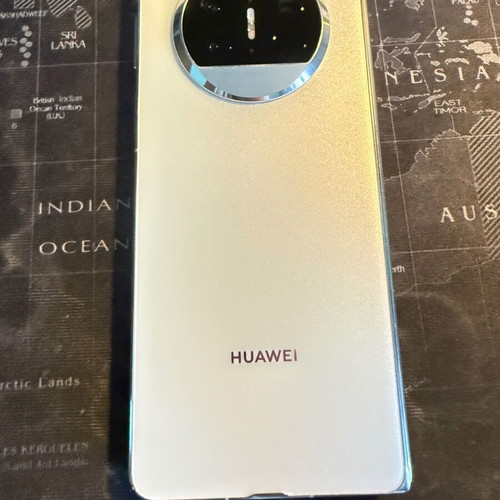 Huawei Mate X3 512GB white foldable smartphone like new