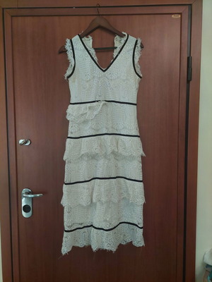 Λευκό δαντελένιο φόρεμα, άψογη κατάσταση, μεγέθη S και M