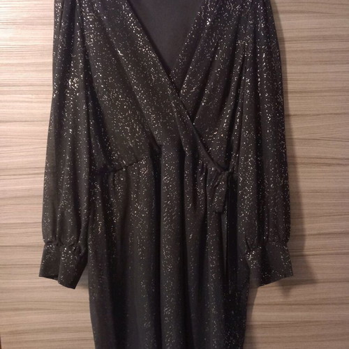 Dorothy Perkins Black Dress Like New With Gold Details Size 48