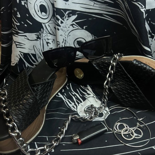 Exe Black Platform Sandals like new, size 37