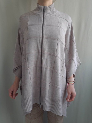 Visage New Zeland women's poncho sweater new, 100% merino wool, size L/XL