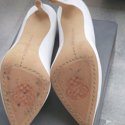 Vince Camuto Napa leather pumps size 36.5 used, white