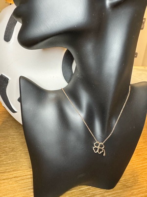 Necklace with silver 925 pendant charm like new