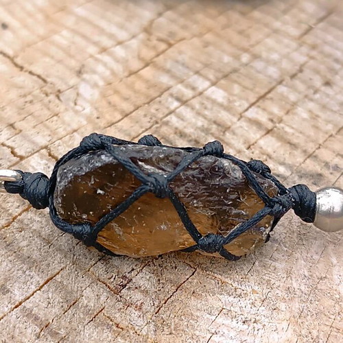 Macrame necklace with smoky quartz new, handmade unisex