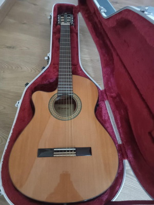 Alhambra 3CCWE1 Electro Classical Guitar left handed like new